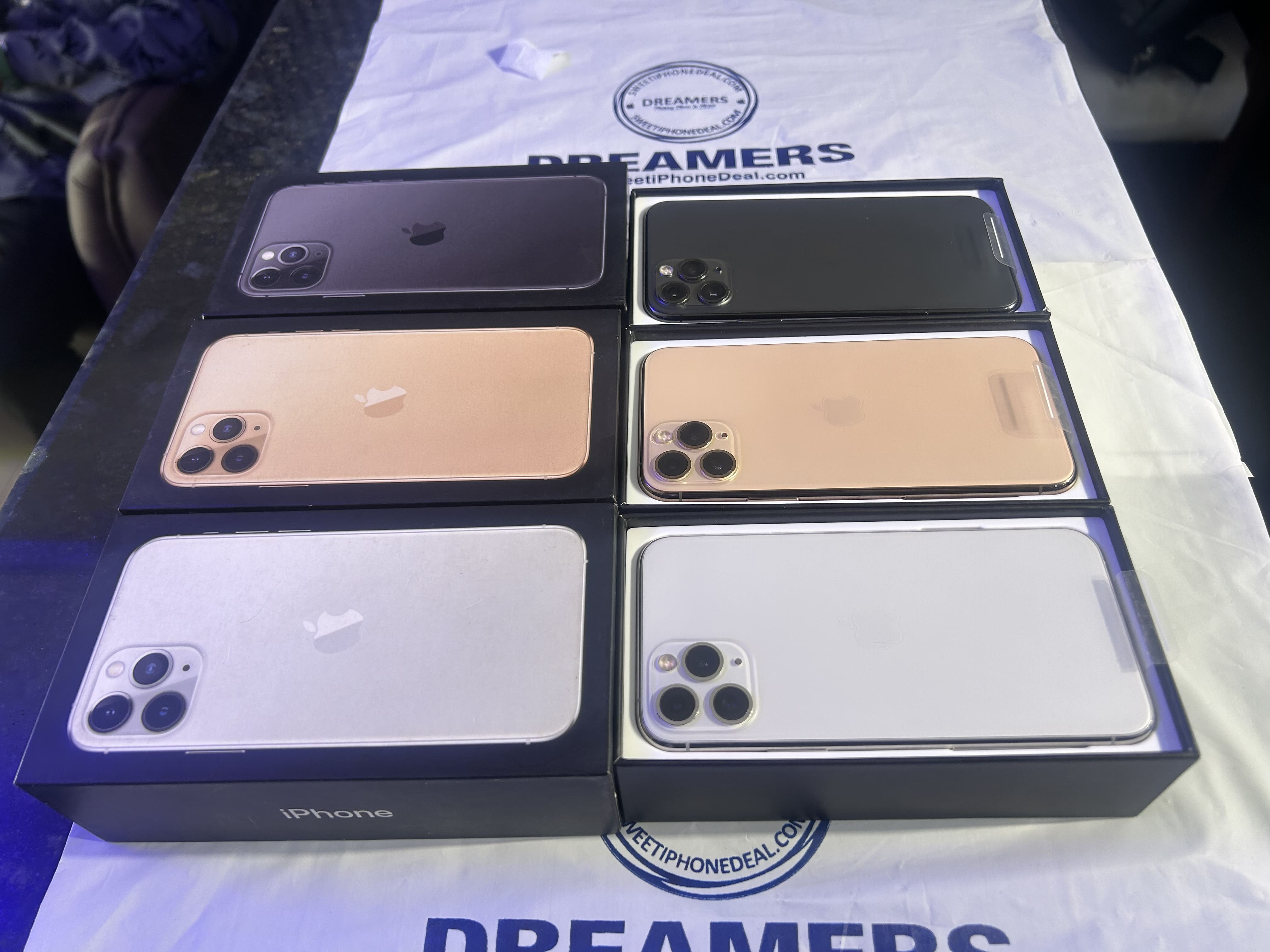 Open Box iPhone 11 Pro 256GB